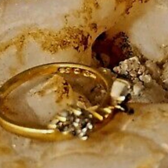 BELDEN JEWELERS vintage, elegant engagement ring set used, solid gold, Size 7. - Picture 10 of 10